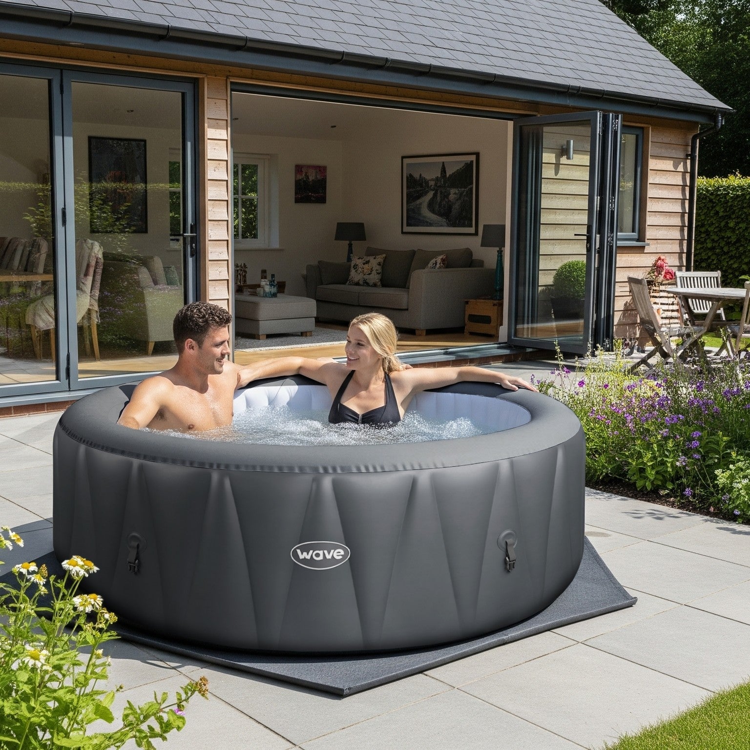Atlantic | 4/6-Person Inflatable Hot Tub | Integrated Heater
