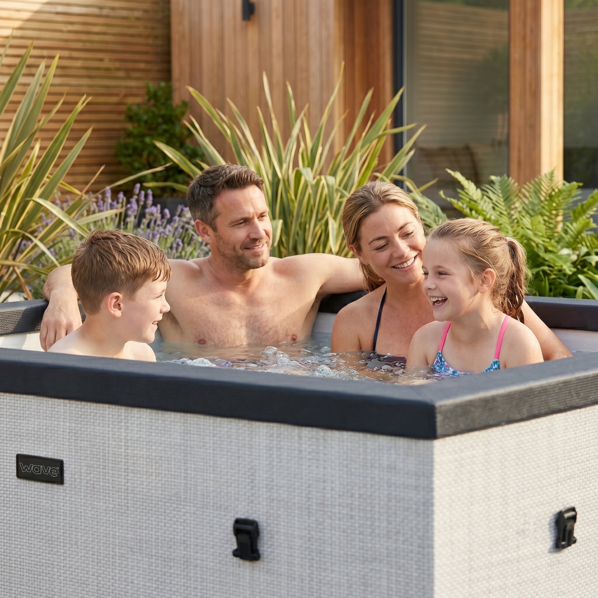 Garda | 4/6-Person Eco Foam Hot Tub | Built-In Integrated Heater | UKCA