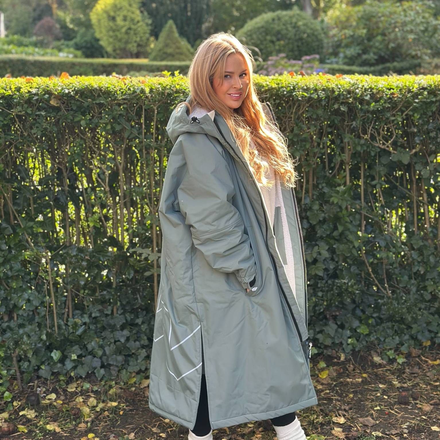 Fleece-Lined Hot Tub Changing Robe | Waterproof & Windproof | Unisex | Sage Green Robes Wave Spas
