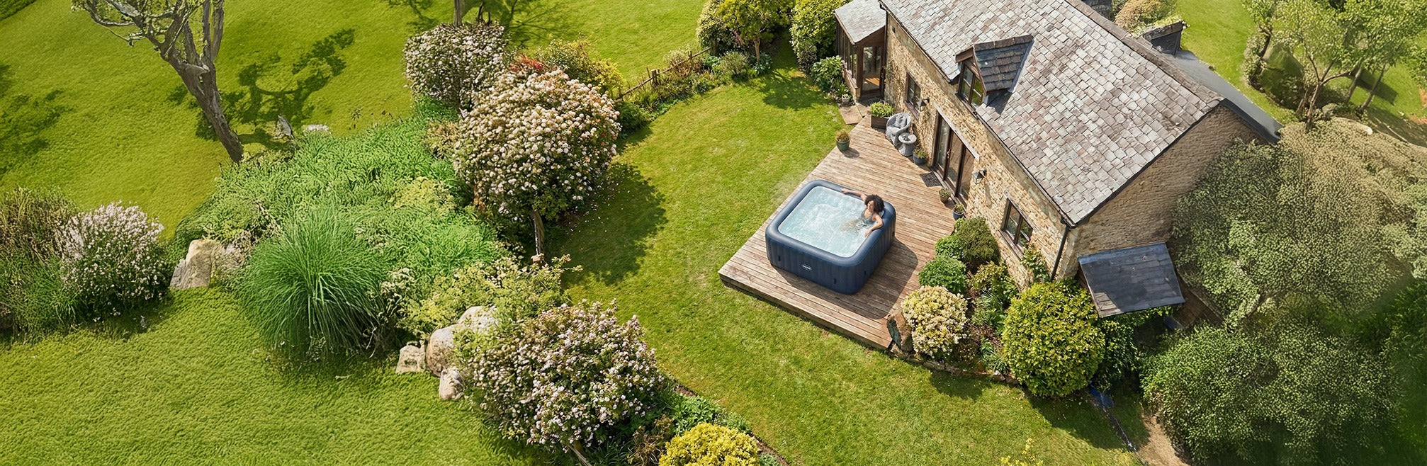 Hot Tub | Full Range - Wave Spas UK