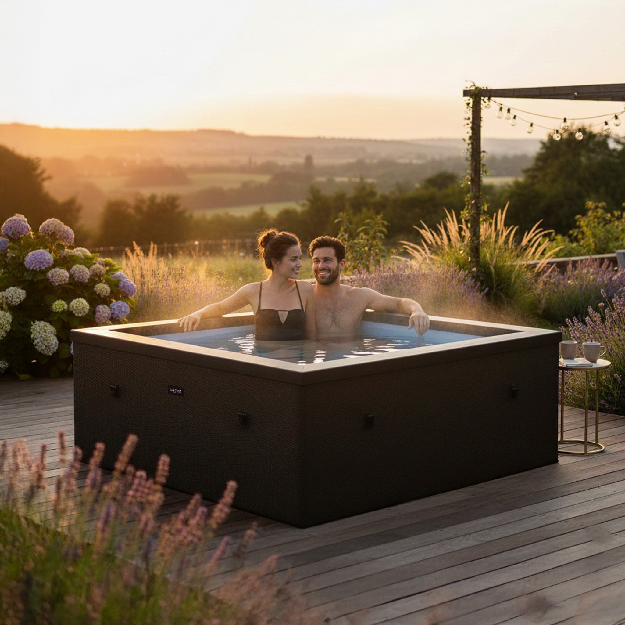 Garda | 4/6-Person Square Foam Hot Tub | Energy Efficient Portable