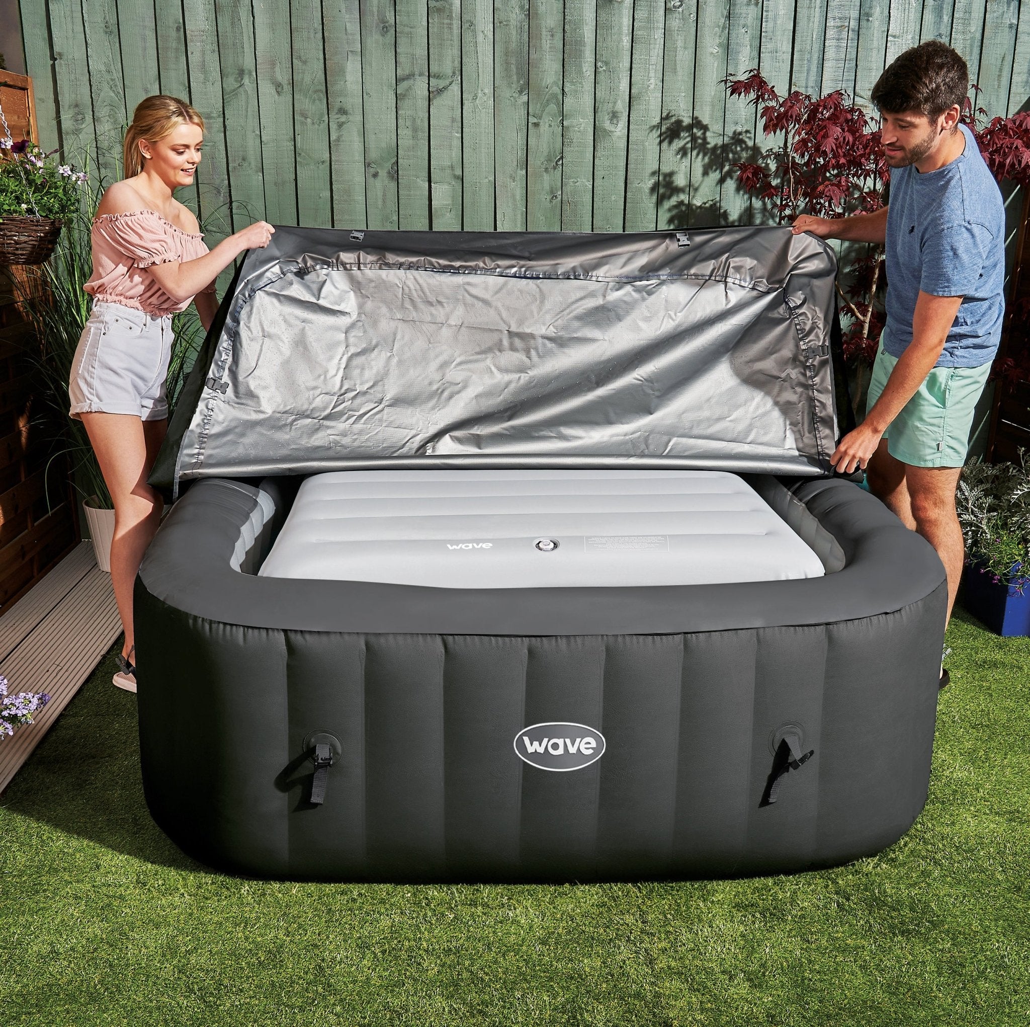 Thermally Efficient Protective Inflatable Cover | Square | White inflatable covers Wave Spas