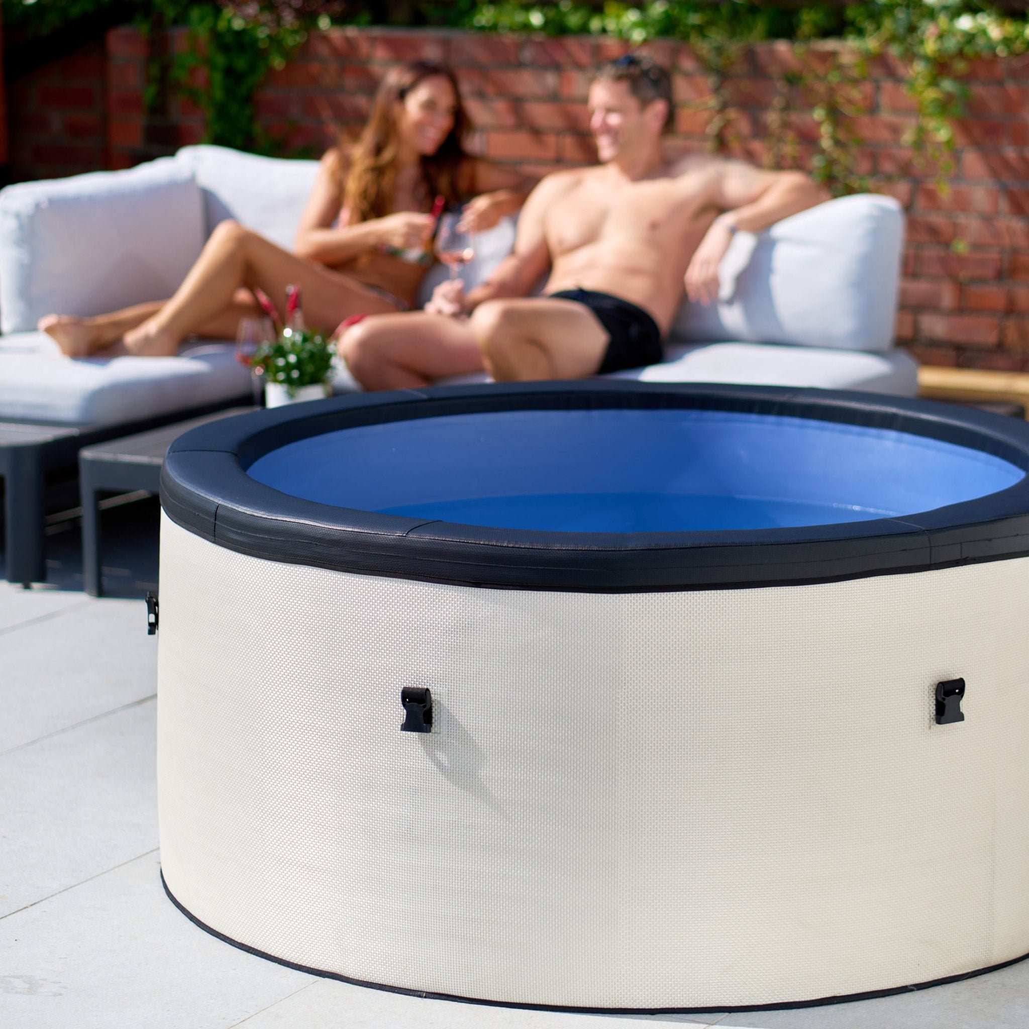 Tahoe v2 | 4/6-Person Eco Foam Hot Tub | Integrated Heater | Pebble White - Wave Spas Inflatable, foam Hot Tubs